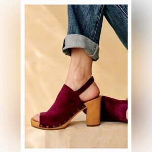 Sézane Dakota High Clogs, New in Burgundy Suede Open-Toe with Wooden Block Heel